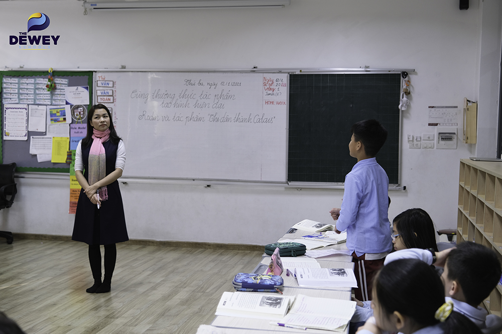 Các con phát biểu sau khi quan sát tác phẩm của các bạn trong lớp