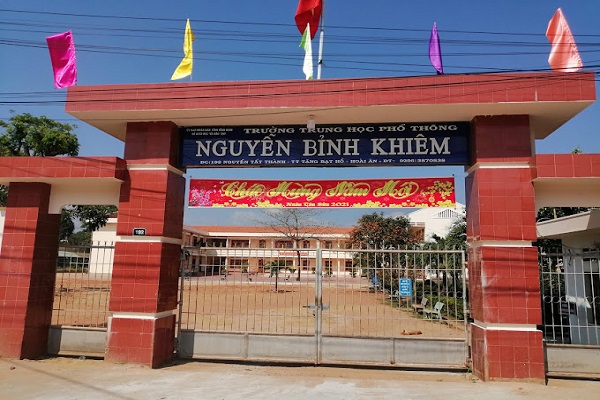 truong-THPT-o-cau-giay-nguyen-binh-khiem