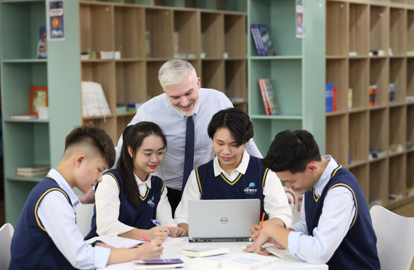 truong-thcs-o-ha-noi-dewey-school