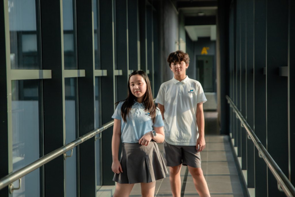 dong-phuc-truong-quoc-te-truong-dewey-schools-01