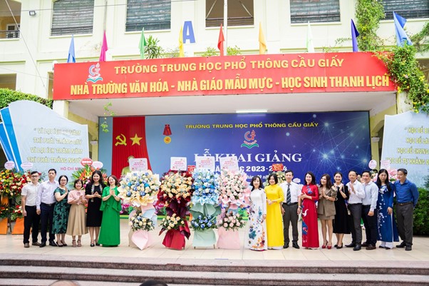 lich-su-hinh-thanh-thpt-cau-giay