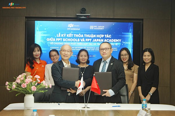 truong-dan-lap-gia-re-o-ha-noi-fpt-schools