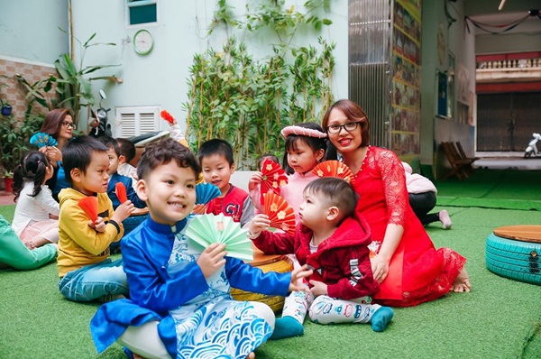 truong-mam-non-montessori-funny-kids