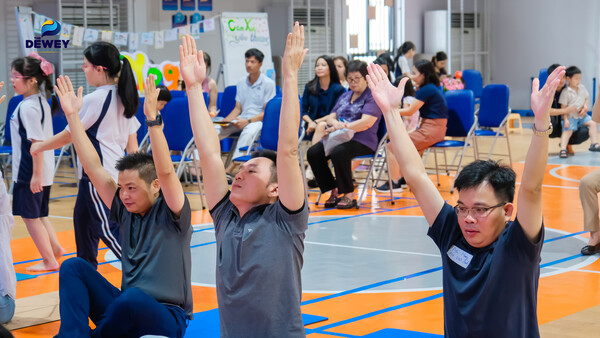 yoga-cg-50