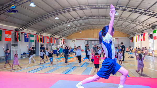 yoga-cg-55