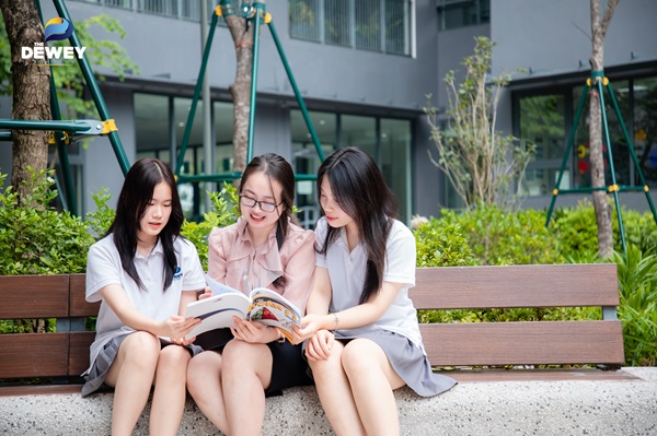 day-hoc-giai-quyet-van-de-tai-dewey-schools