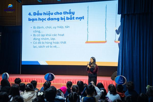 vworkshop-bao-luc-hoc-duong-11
