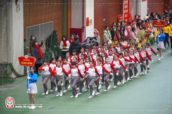 truong-chat-luong-cao-o-ha-noi-tieu-hoc-le-quy-don