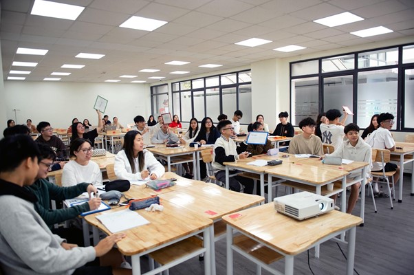 truong-quoc-te-o-tay-ho-hanoi-academy