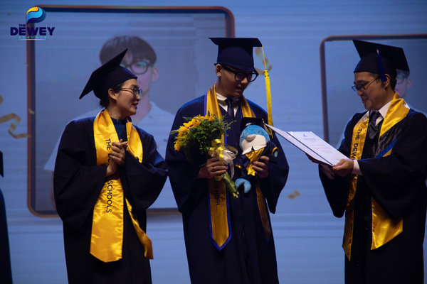 lớp12-tốt-nghiệp-10