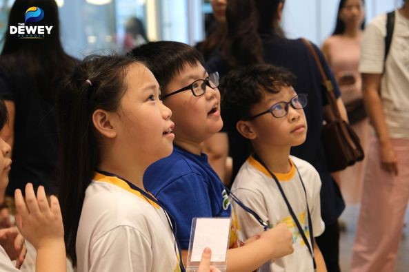 giao-duc-cam-xuc-xa-hoi-tai-the-dewey-schools