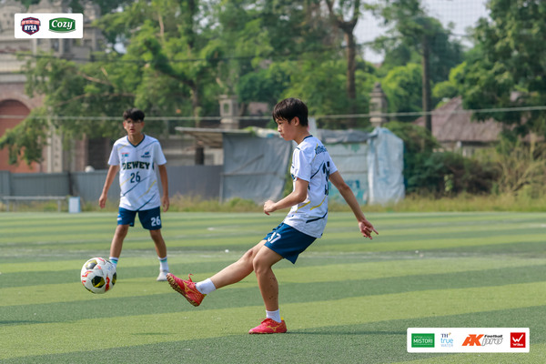 Câu-chuyện-đội-tuyển-bóng-đá-01