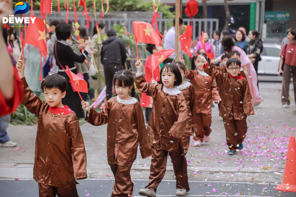 chợ-tết-mùa-xuân-đầu-tiên-13