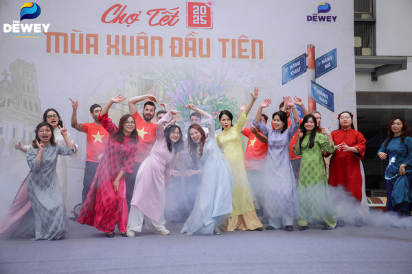 chợ-tết-mùa-xuân-đầu-tiên-10