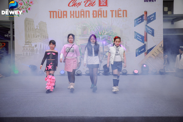 chợ-tết-mùa-xuân-đầu-tiên-09