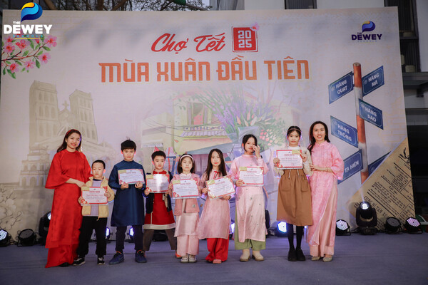 chợ-tết-mùa-xuân-đầu-tiên-03