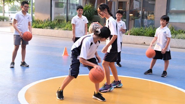Top-5-hoạt-động-định-hướng-03