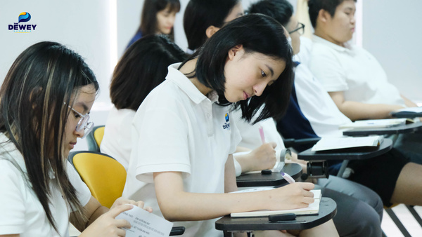 Tư-vấn-Hướng-nghiệp-Đại-học-05