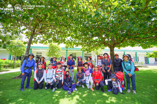 DEWEYxOUTWARD-BOUND-05