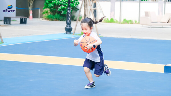 tuan-dinh-huong-dewey-cau-giay-06