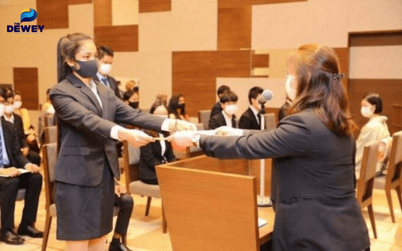 Sinh viên quốc tế tham gia kỳ thi tuyển sinh vào Fv88 dangnhap Ngoại ngữ Tokyo (TUFS)