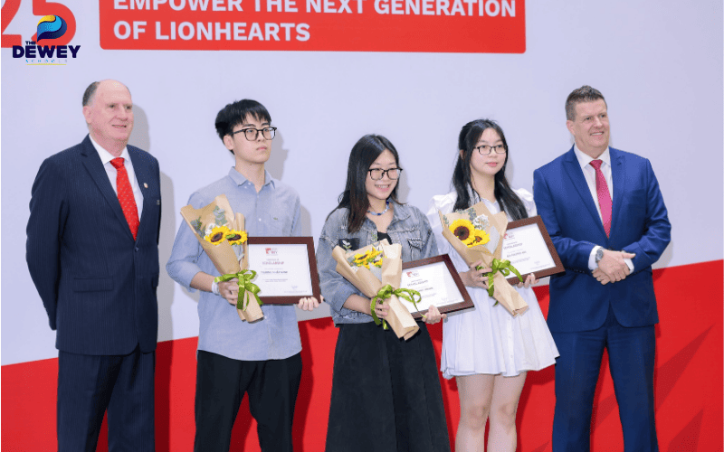 Sinh viên quốc tế tham gia các chương trình Fv88 www fv88 com app 2025 tại trường Fv88.win khuyến mãi nước ngoài