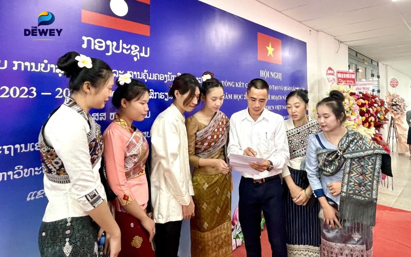 Fv88.win liên minh VUABOSS hệ Fv88.win khuyến mãi tại Lào