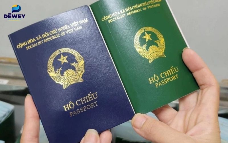 Chuẩn bị hộ chiếu (bản photo hoặc bản scan có hiệu lực)
