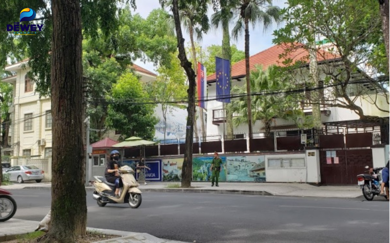 Du Fv88 www fv88 com app đến nộp hồ sơ xin visa Fv 88 cá cược trực tuyến Ba Lan tại Đại sứ quán Ba Lan ở Hà Nội